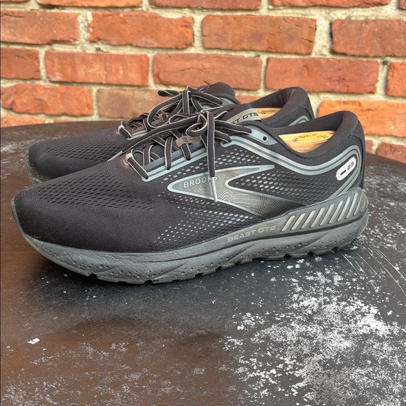Brooks Men’s Beast GTS 23 Size 11.5 Extra Wide (4E) Black and Gray Sneakers. - Picture 3 of 7